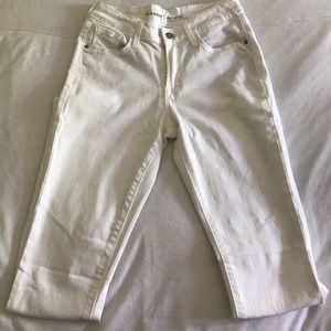 NWOT Old Navy Rockstar Jeans